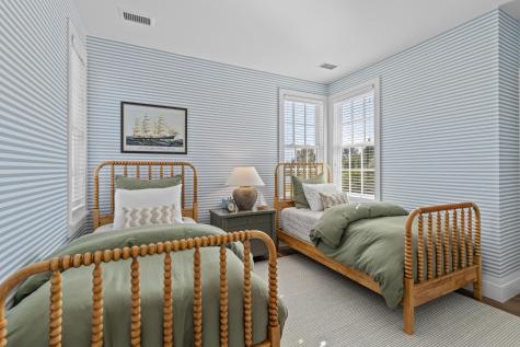 180 Ithecaw Creek Street Charleston SC 29492