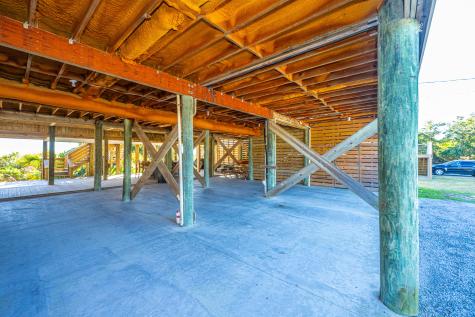 909 E Arctic Avenue Folly Beach SC 29439