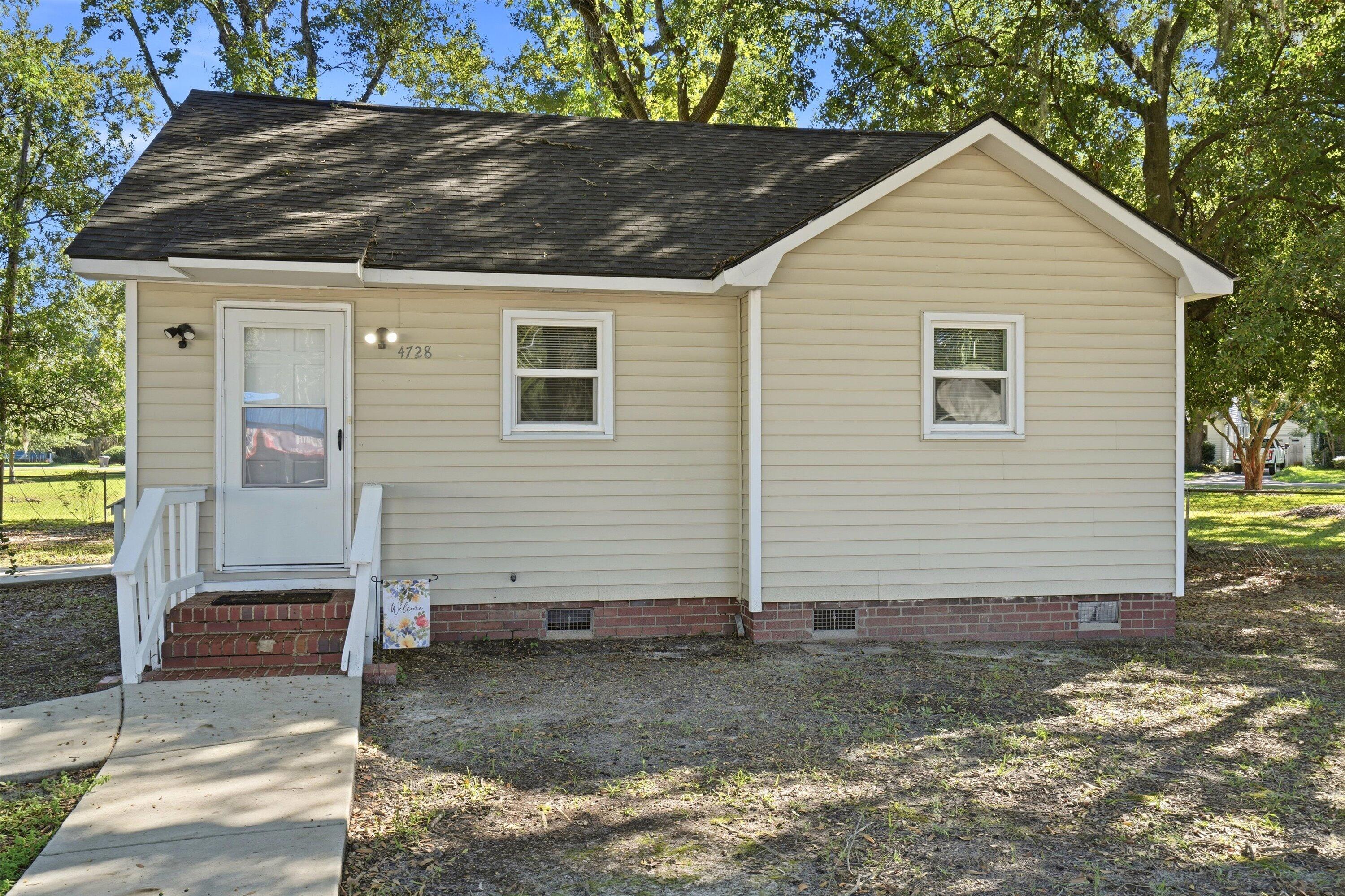 4728 Mixson Avenue North Charleston SC 29405
