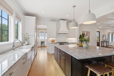 924 Pitt Street Mount Pleasant SC 29464