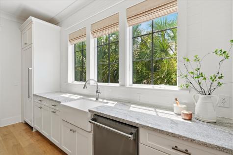 924 Pitt Street Mount Pleasant SC 29464