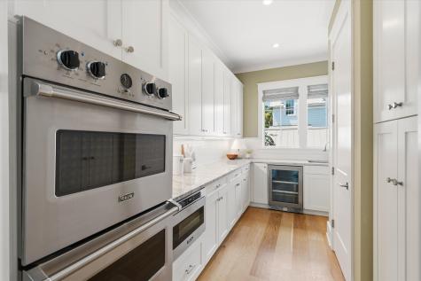 924 Pitt Street Mount Pleasant SC 29464