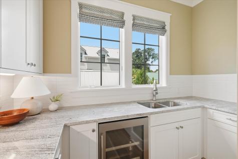 924 Pitt Street Mount Pleasant SC 29464