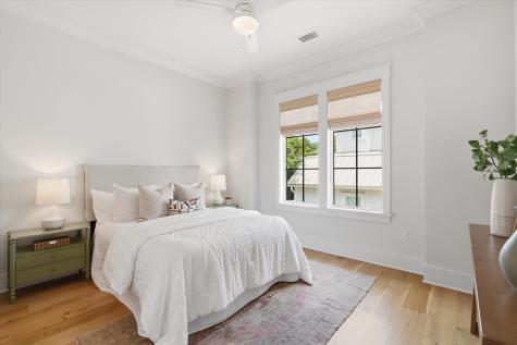 924 Pitt Street Mount Pleasant SC 29464