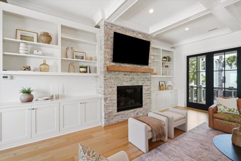 924 Pitt Street Mount Pleasant SC 29464