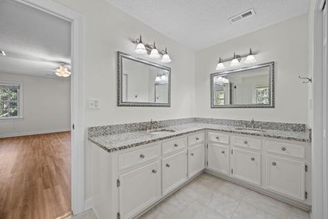 17 Plantation Circle Summerville SC 29485
