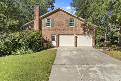 17 Plantation Circle Summerville SC 29485