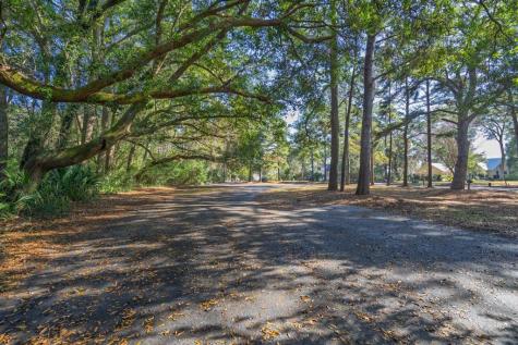 8460 Chisolm Plantation Road Edisto Island SC 29438
