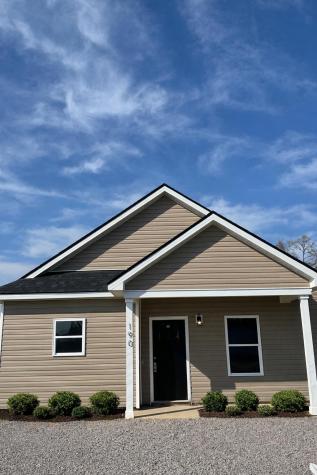 190 Avocada Drive Santee SC 29142