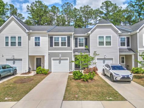 8052 Reagan Way North Charleston SC 29418