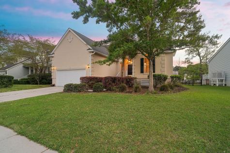 1892 Palmetto Isle Drive Mount Pleasant SC 29466