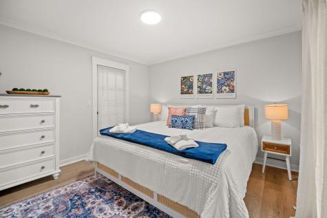 1527 S Pinebark Lane Charleston SC 29407