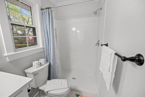 1527 S Pinebark Lane Charleston SC 29407