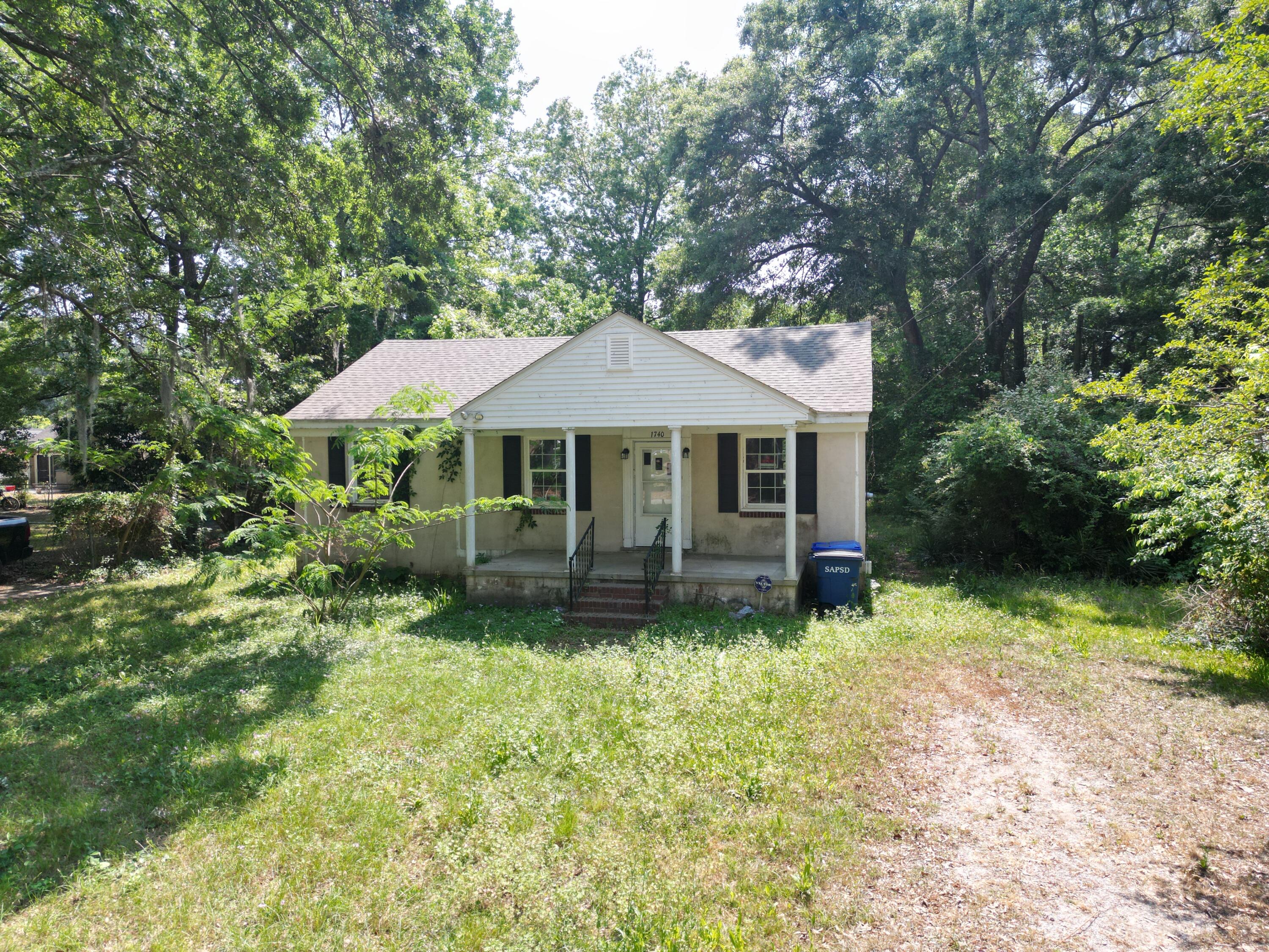 1740 Dogwood Road Charleston SC 29414