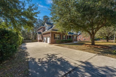 329 Ayers Circle Summerville SC 29485