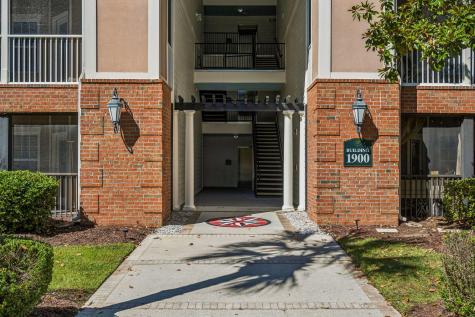 1908 Basildon Road Mount Pleasant SC 29466