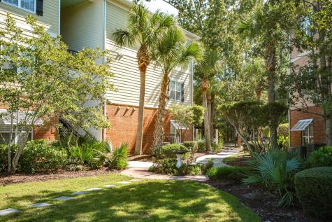 1908 Basildon Road Mount Pleasant SC 29466