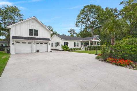 1868 Norton Street Charleston SC 29414