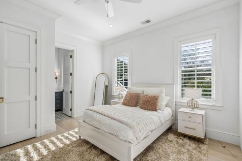 922 Mccants Drive Mount Pleasant SC 29464
