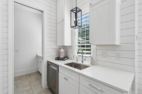 922 Mccants Drive Mount Pleasant SC 29464