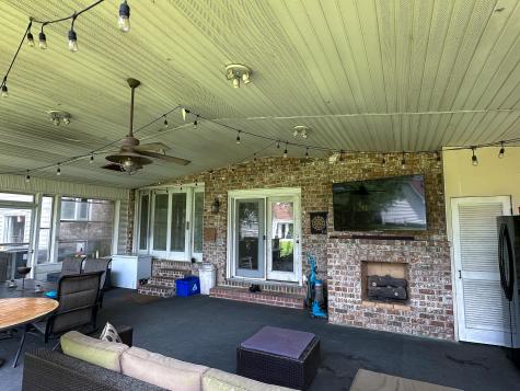 1866 Capri Drive Charleston SC 29407