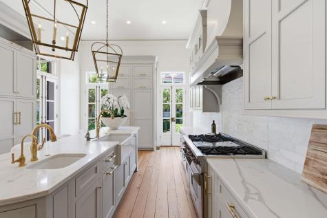 2 Water Street Charleston SC 29401