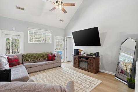 8741 Grassy Oak Trail North Charleston SC 29420