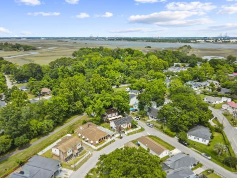 916 Hillsboro Drive Charleston SC 29407