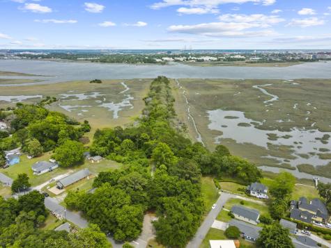 916 Hillsboro Drive Charleston SC 29407