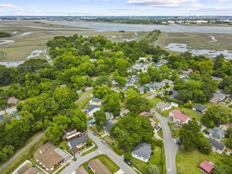 916 Hillsboro Drive Charleston SC 29407