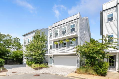 539 Cooper Village Lane Mount Pleasant SC 29464