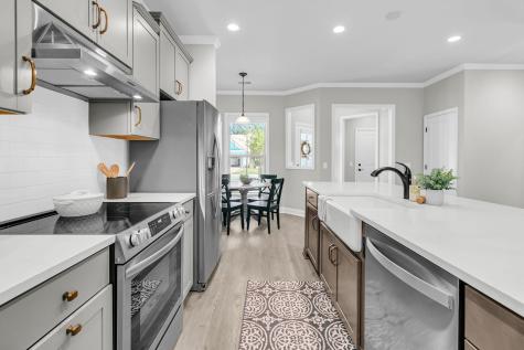 613 Daffodil Court Summerville SC 29486