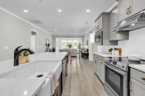 613 Daffodil Court Summerville SC 29486