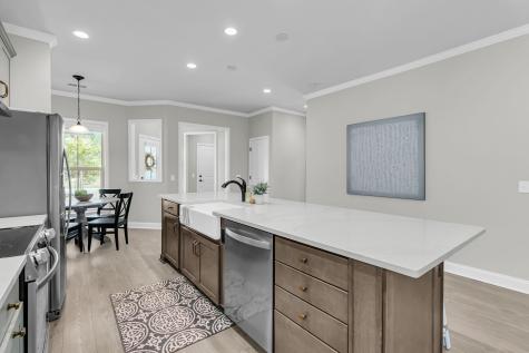 613 Daffodil Court Summerville SC 29486