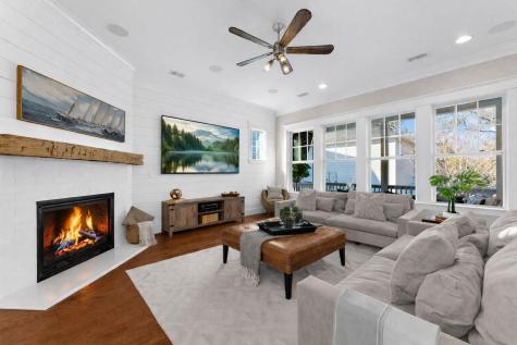1636 Oak Leaf Street Daniel Island SC 29492