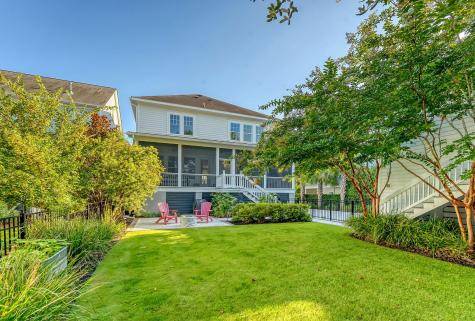 1636 Oak Leaf Street Daniel Island SC 29492