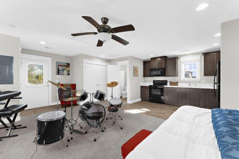 1636 Oak Leaf Street Daniel Island SC 29492