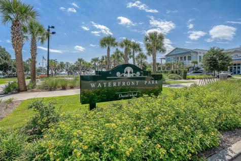 1636 Oak Leaf Street Daniel Island SC 29492