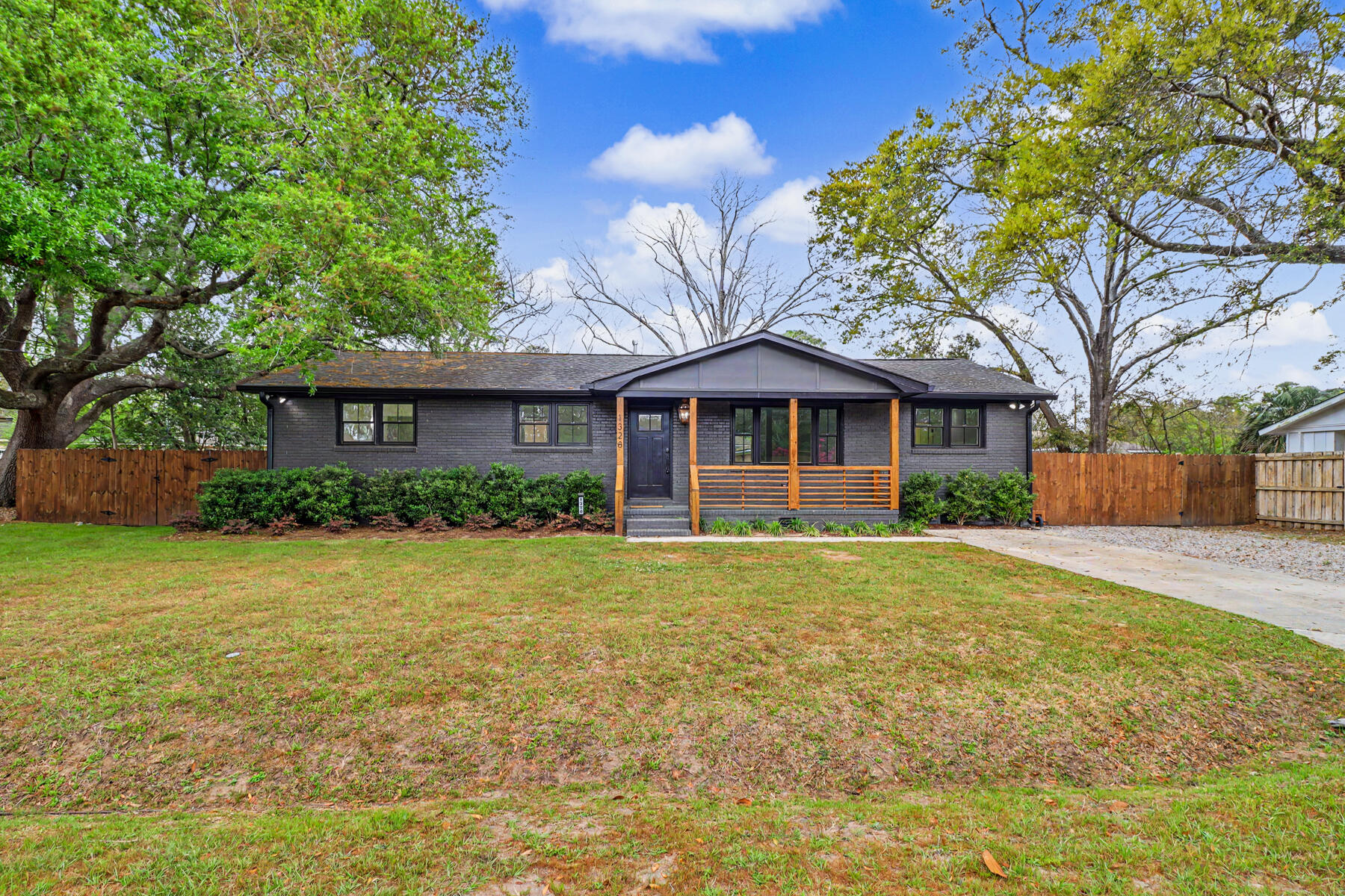 1328 Hermitage Avenue Charleston SC 29412