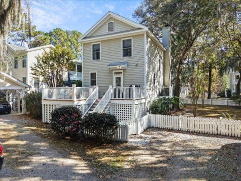 4 Battery Point Lane Beaufort SC 29902