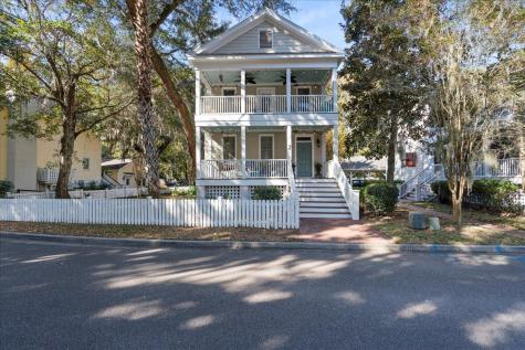 4 Battery Point Lane Beaufort SC 29902