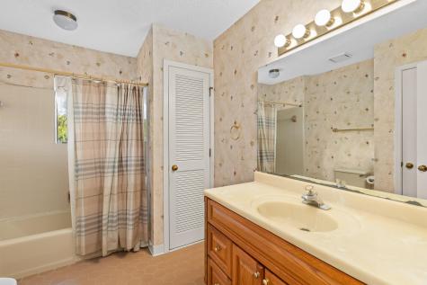 1117 Shadow Lake Circle Mount Pleasant SC 29464