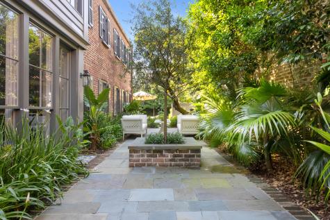 101 Tradd Street Charleston SC 29401