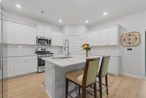 512 Yellow Leaf Lane Summerville SC 29486
