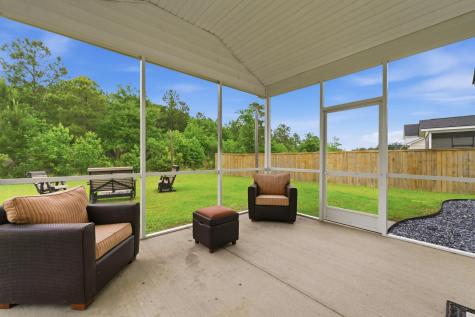 512 Yellow Leaf Lane Summerville SC 29486