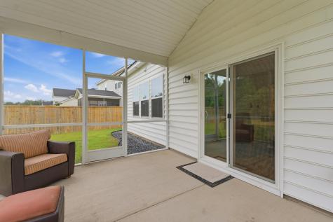 512 Yellow Leaf Lane Summerville SC 29486