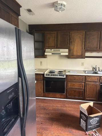 2 Manor Boulevard Hanahan SC 29410