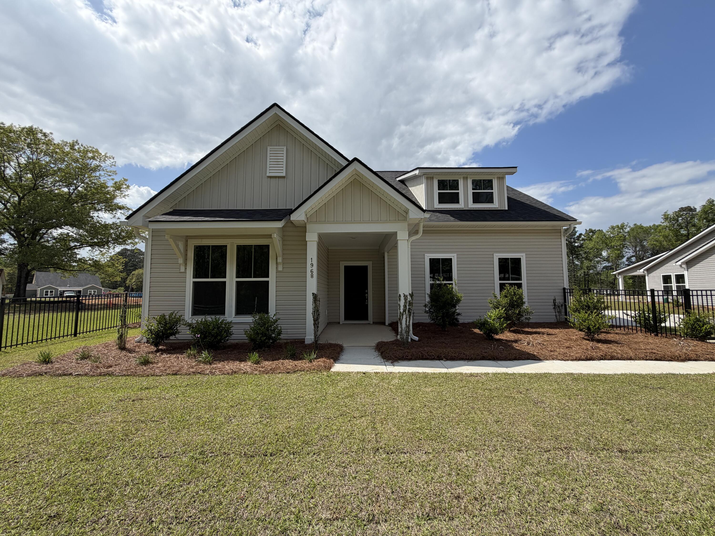 1968 Central Avenue Summerville SC 29483