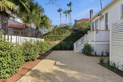 30 Gibbes Street Charleston SC 29401