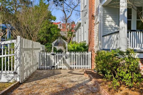30 Gibbes Street Charleston SC 29401